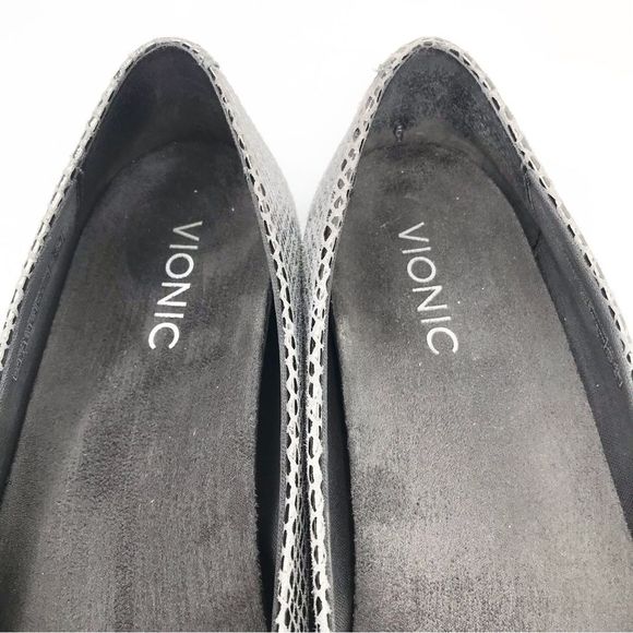 VIONIC Caballo Silver Faux Snake Orthotic Arch Support Pointed Toe Flats - Picture 8 of 9